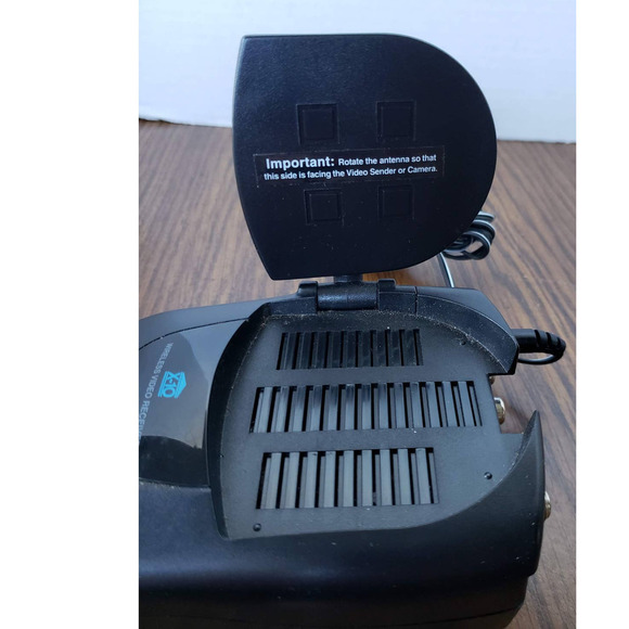 X-10 2.4GHz Audio Video Receiver Model VR30A - Picture 3 of 7